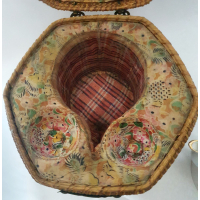 Chinees porseleinen theeset in rieten foedraal